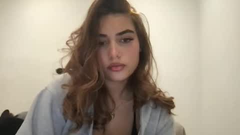 Snapshot of bbypiamia chatting on November 2025 10:30:01 AM bbypiamia online show from November 2025 10:30:01 AM