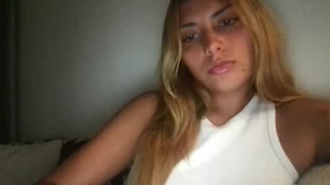 Snapshot of bbypiamia chatting on May 2026 09:26:02 AM bbypiamia online show from May 2026 09:26:02 AM