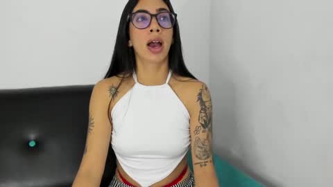 Snapshot of bdanevil chatting on December 2024 02:39:02 PM daniela villamizar online show from December 2024 02:39:02 PM