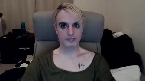 Snapshot of bdogboy chatting on January 2026 08:14:01 PM fuckboy86 online show from January 2026 08:14:01 PM