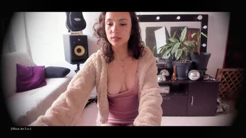 Snapshot of be_lov chatting on April 2026 05:28:01 PM Call me Bells Next Stream on Wednesday Feb 26 online show from April 2026 05:28:01 PM