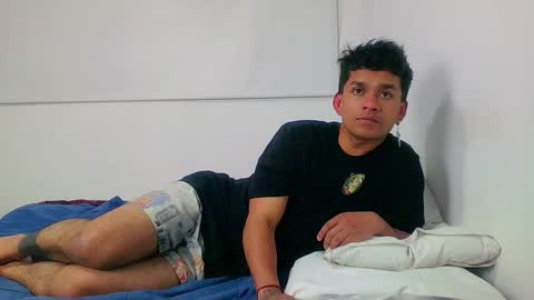 Sara  Juan online show from December 2024 12:41:01 AM