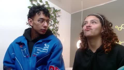 Sara  Juan online show from September 2025 02:00:02 AM