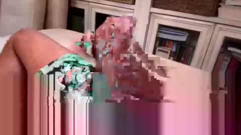 Snapshot of beachguy469 chatting on November 2025 02:39:02 PM BeachGuy online show from November 2025 02:39:02 PM