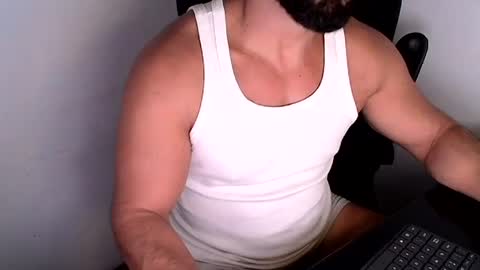 Beard Guy online show from June 2026 01:51:02 AM
