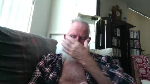 Snapshot of beardbushy chatting on September 2025 04:12:02 PM beardbushy online show from September 2025 04:12:02 PM