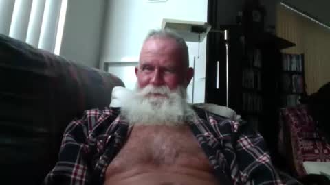 Snapshot of beardbushy chatting on October 2025 04:30:02 PM beardbushy online show from October 2025 04:30:02 PM