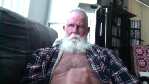Snapshot of beardbushy chatting on November 2025 06:18:02 PM beardbushy online show from November 2025 06:18:02 PM