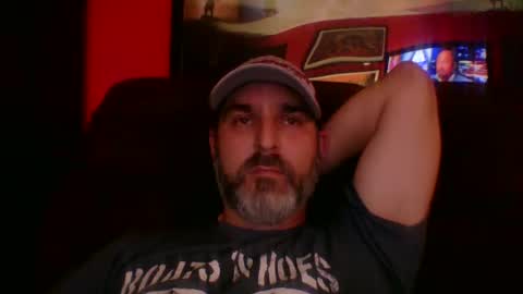 Snapshot of beardedambition chatting on September 2025 09:15:01 PM beardedambition online show from September 2025 09:15:01 PM