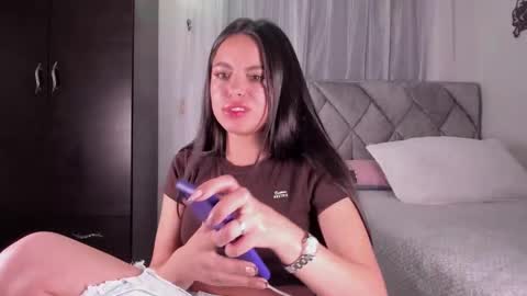 Snapshot of bearmel3 chatting on February 2025 10:03:02 PM MELANI online show from February 2025 10:03:02 PM