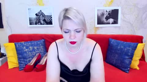 Snapshot of beatifullhellenx chatting on March 2025 03:08:01 AM BeatifullHellen online show from March 2025 03:08:01 AM