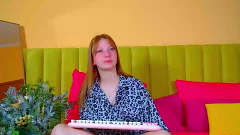 Snapshot of beatricebinoche chatting on December 2025 06:39:01 PM Beatrice online show from December 2025 06:39:01 PM