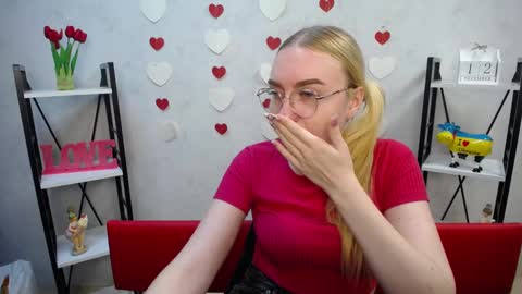 Snapshot of beatriceflyy chatting on December 2024 01:06:01 PM BeatriceFlyy online show from December 2024 01:06:01 PM
