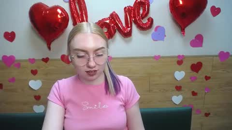 Snapshot of beatriceflyy chatting on February 2025 02:38:02 PM BeatriceFlyy online show from February 2025 02:38:02 PM