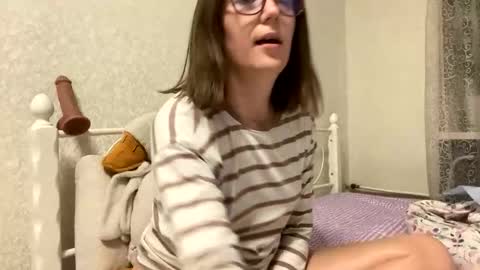 BeatriceTender online show from October 2025 07:59:01 PM