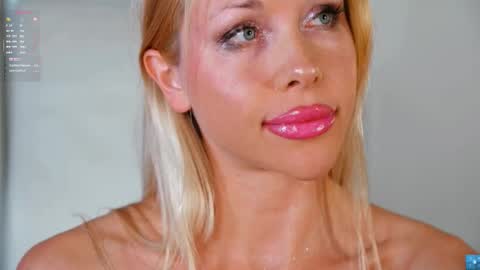 Snapshot of beatrix_rich chatting on November 2025 05:46:02 PM beatrix_rich online show from November 2025 05:46:02 PM