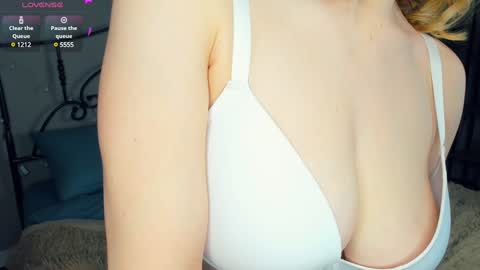 Snapshot of beatrix_rina chatting on January 2025 08:29:01 AM Sonya online show from January 2025 08:29:01 AM