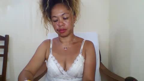 Snapshot of beaute_choco chatting on December 2025 05:50:02 AM Eva online show from December 2025 05:50:02 AM