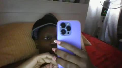 Snapshot of beautie699392 chatting on January 2025 06:06:01 AM Lil stunner online show from January 2025 06:06:01 AM