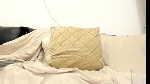 Katalina online show from December 2025 08:12:01 AM