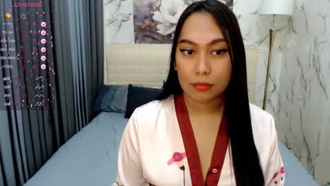 Snapshot of beautiful_woman_in_asia chatting on March 2026 04:46:02 PM Im Kim and Im Single in real life online show from March 2026 04:46:02 PM