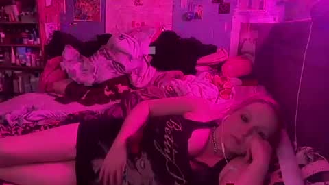 Snapshot of beautifulgal9990 chatting on March 2026 05:46:01 PM beautifulgal9990 online show from March 2026 05:46:01 PM