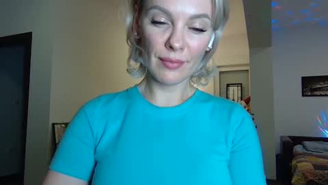 Snapshot of beautifulkollettee chatting on January 2025 10:23:01 PM Beautifulkollette online show from January 2025 10:23:01 PM