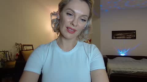 Snapshot of beautifulkollettee chatting on February 2025 09:45:02 PM Beautifulkollette online show from February 2025 09:45:02 PM