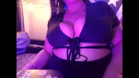 Snapshot of beautifull_sin69 chatting on November 2025 05:42:02 AM MONSTAHEAD69 online show from November 2025 05:42:02 AM