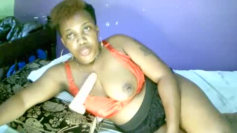 Snapshot of beautifulpeach2 chatting on March 2025 01:07:01 PM beautifulpeach2 online show from March 2025 01:07:01 PM