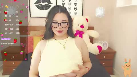 Snapshot of beautty_pink chatting on January 2025 05:15:02 PM beautty_pink online show from January 2025 05:15:02 PM