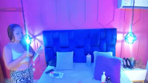 Chantall online show from November 2025 12:22:01 PM