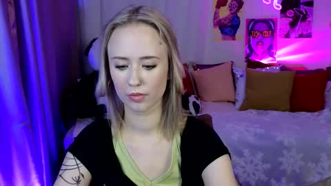 beauty Sasha online show from October 2025 06:07:01 PM