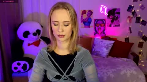 beauty Sasha online show from November 2025 02:24:02 PM