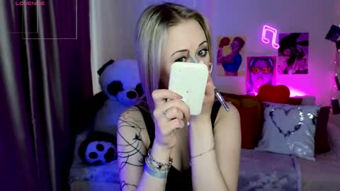 beauty Sasha online show from April 2026 02:14:02 PM