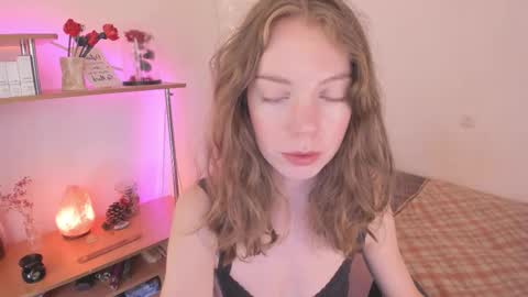 Eliise online show from October 2025 09:06:02 AM