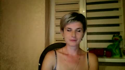 Snapshot of beautyksenia chatting on September 2025 06:20:01 PM BeautyKsenia online show from September 2025 06:20:01 PM