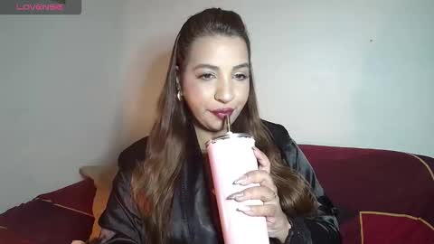 beautymoon26 online show from April 2026 02:53:01 AM