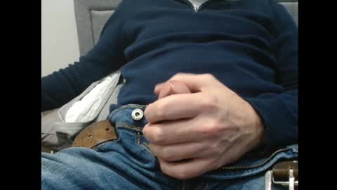 Snapshot of beautysbrit chatting on February 2025 03:53:02 PM BeautysBrit online show from February 2025 03:53:02 PM