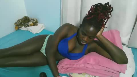 Snapshot of beautytyler chatting on November 2025 02:28:01 PM tyler online show from November 2025 02:28:01 PM