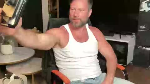 BEAUX MATTHEWS online show from February 2026 01:25:02 AM