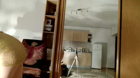 Raluca online show from November 2025 07:45:01 PM