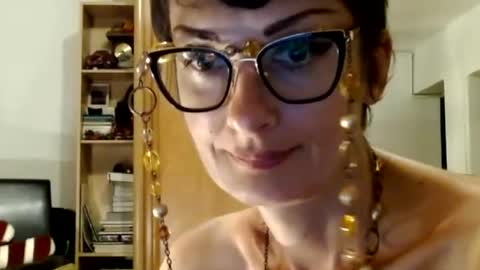 Raluca online show from June 2026 07:47:01 PM