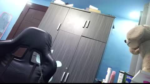 totogwapa online show from April 2026 12:00:01 PM