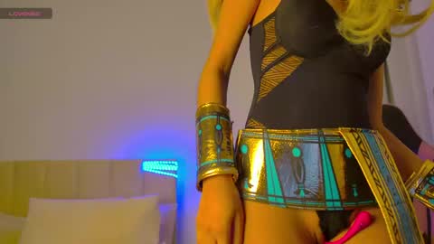 Jennifer online show from May 2026 11:55:01 PM
