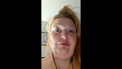 beccadream420 online show from May 2026 10:23:02 AM