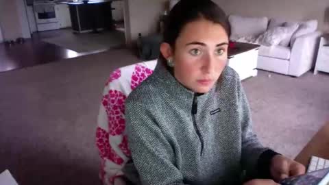 beccaraexoxo online show from May 2026 11:56:02 PM