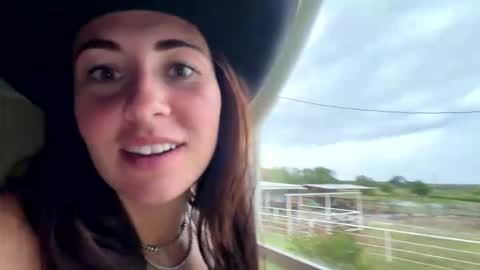 beccaraexoxo online show from May 2026 12:29:01 AM