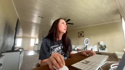 beccaraexoxo online show from May 2026 09:45:02 PM