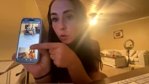 beccaraexoxo online show from May 2026 02:42:02 AM